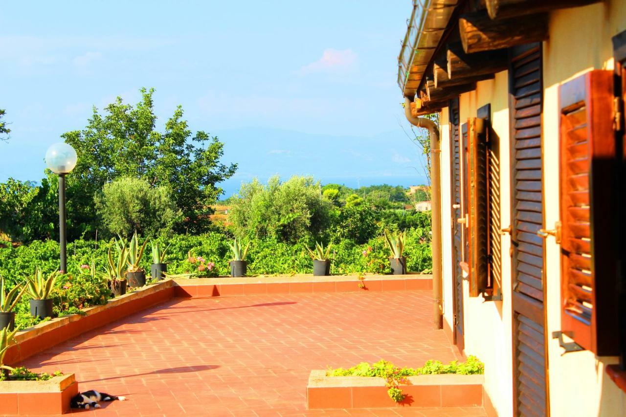 Feudo di Villa Anticaglia Briatico Esterno foto